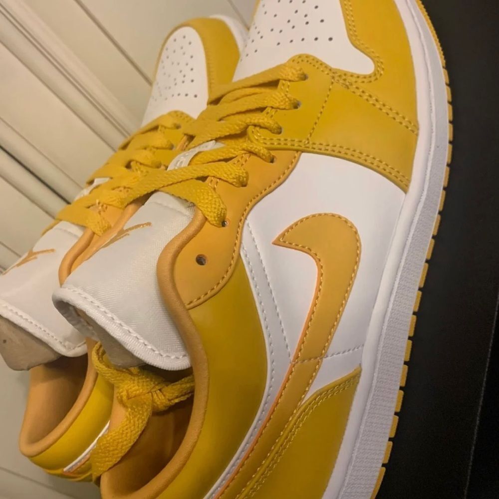 AIR JORDAN 1 LOW POLLEN 553558-171 Sz 8.5